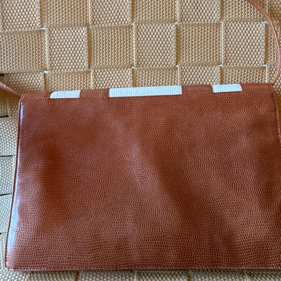 Fendi purse, mint condition.
